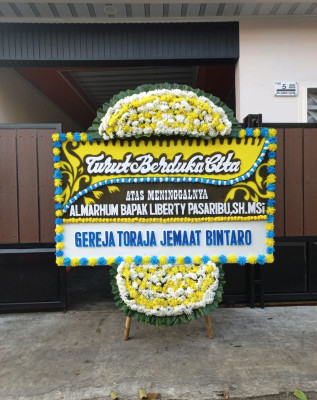 Papan Bunga Duka di Gunung Malela